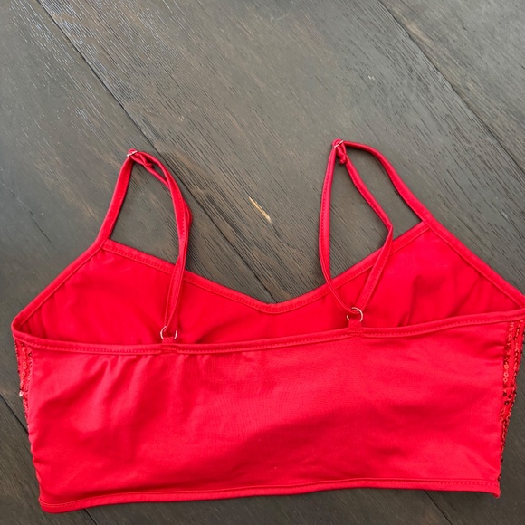 red top - Picture 2 of 3